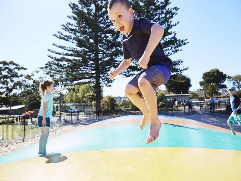 Nrma Victor Harbor Beachfront Holiday Park Exterior photo